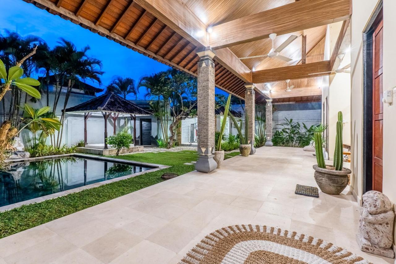 Villa Damai Oasis In The Heart Of Seminyak Bagian luar foto