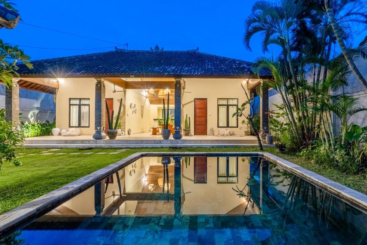 Villa Damai Oasis In The Heart Of Seminyak Bagian luar foto